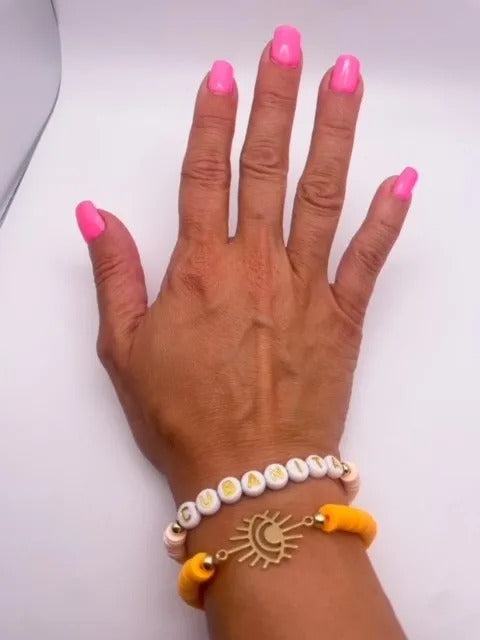 Heishi Bead Bracelet - Cubanita - Clay Bead Bracelet - Stackable Bracelets - Stretch Bead Bracelet - Cuban Sayings - Cuban Bracelet - Cuban Link